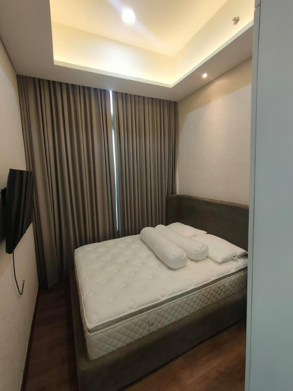 Super Penthouse Stmoritz Apartment, Lippomall Puri Indah Yakarta Exterior foto